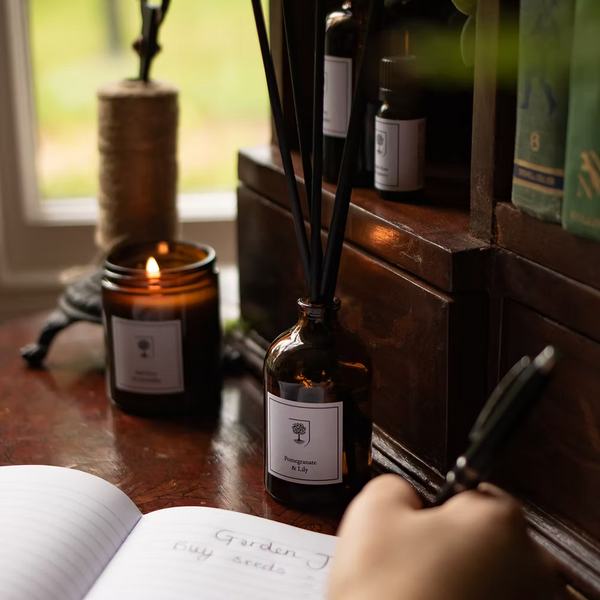 Freckleface x RHS Botanics Diffuser & Fragrance Oil Bundle