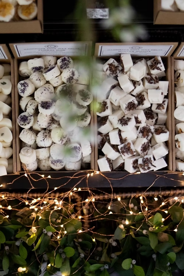 12 Scents of Christmas Wax Melt Bundle