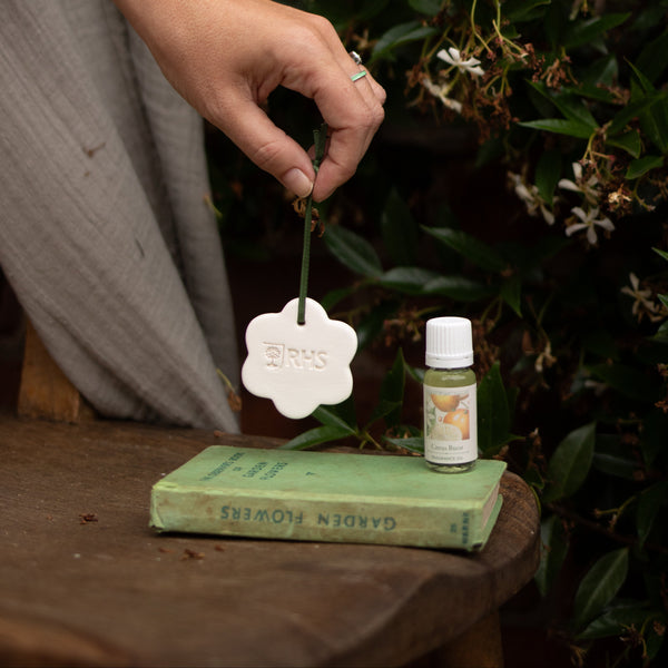 RHS Heritage Ceramic Scent Carrier